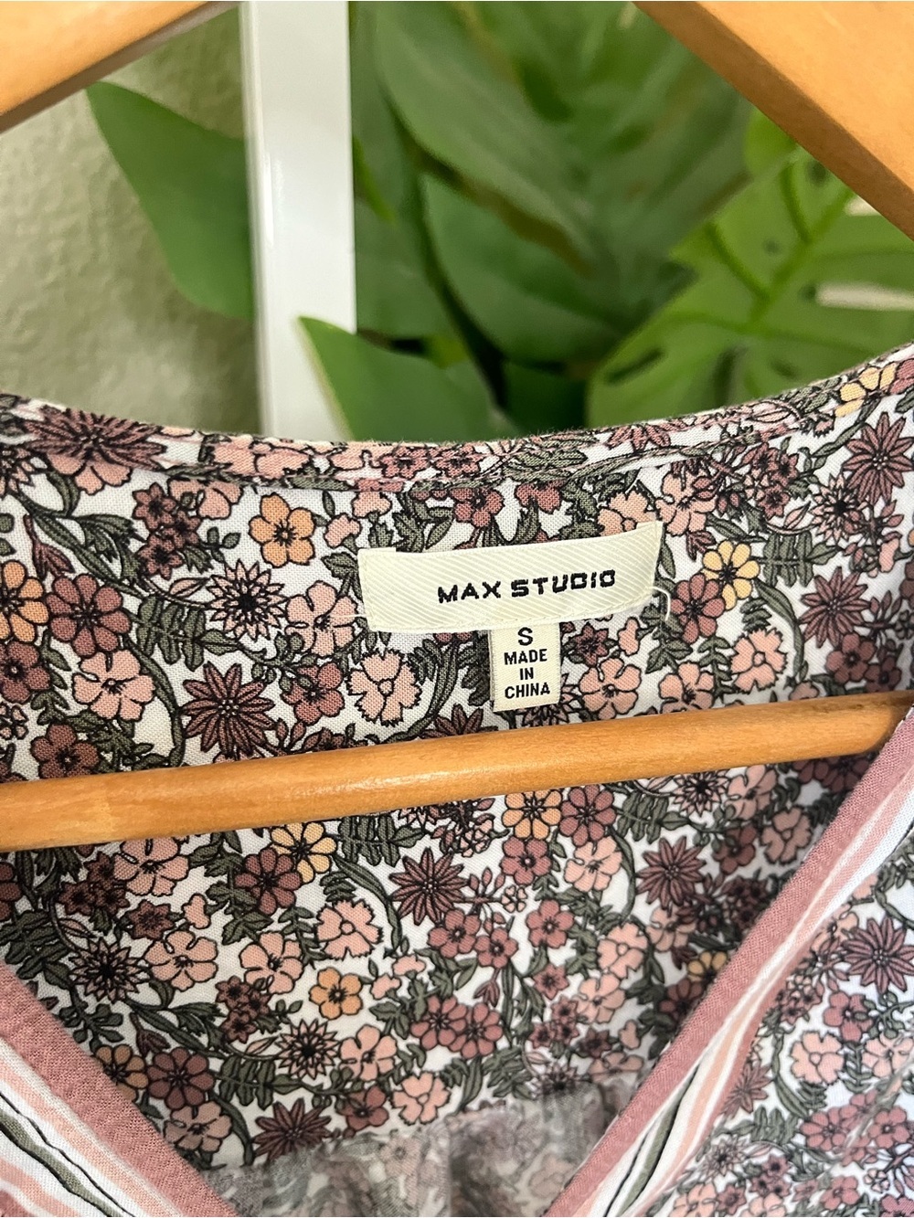🌸 Max Studio Floral Wrap Blouse Small | Romantic Boho Cottagecore Top - Picture 3 of 6